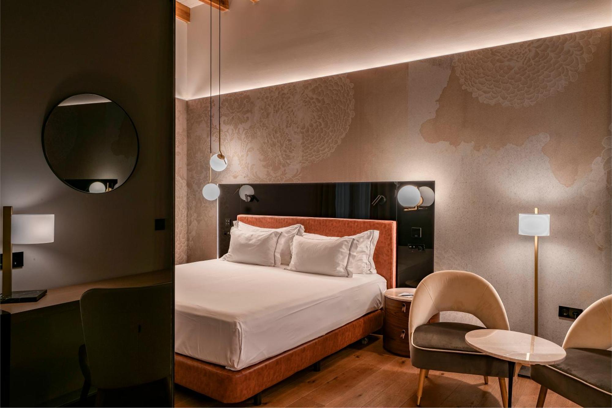 Unuk 5* Sevilla