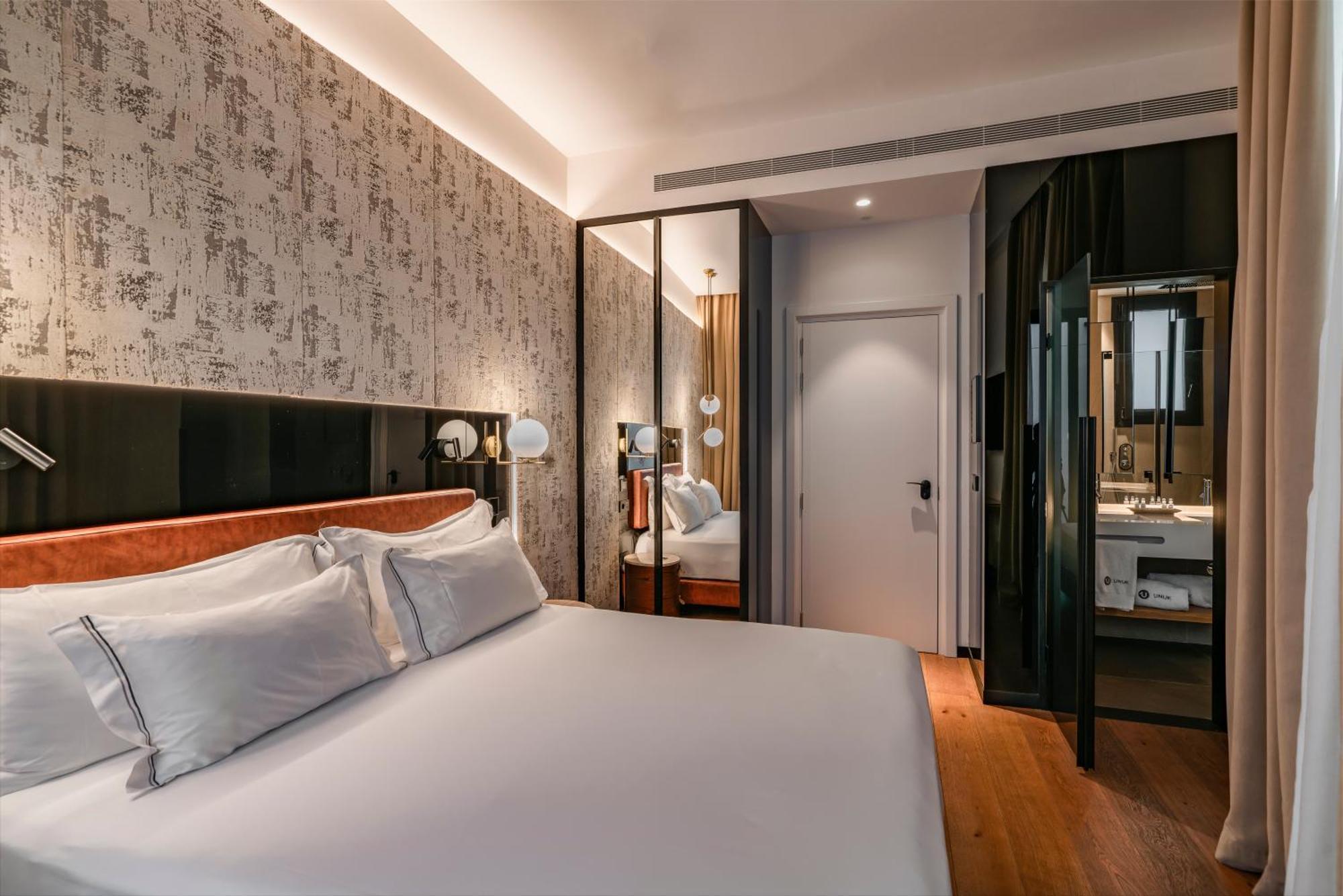 Unuk Hotel